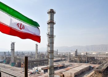 افزایش کیفی فرآورده‌های نفتی در پالایشگاه‌های نفت کشور به همت دولت سیزدهم