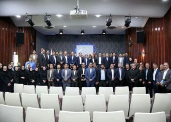 پتروشیمی پارس مقام منابع انسانی برتر هلدینگ خلیج فارس را کسب کرد