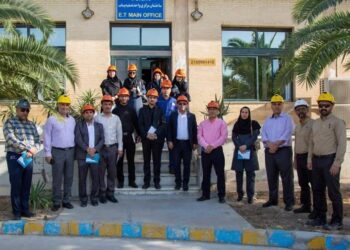 کارشناسان سازمان محیط‌ زیست از شرکت فجر انرژی بازدید کردند