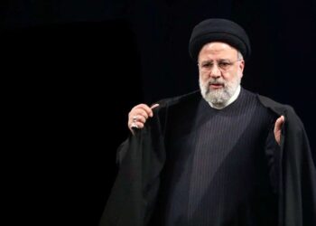 آیت‌الله رئیسی در راه خدمت به مردم به شهادت رسید