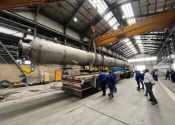 ساخت راکتور تیتانیوم توسط متخصصان پتروشیمی شازند برای اولین بار در کشور