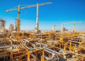 پیشرفت ۵۰درصدی پروژه کاهش انتشار گاز مشعل پالایشگاه‌های پارس جنوبی