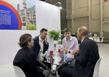  مذاکره با تریدرهای بزرگ دستاورد حضور پتروشیمی جم در نمایشگاه روس‌پلاست