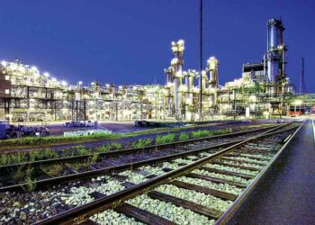 احداث پارک‌های شیمیایی گام مهم دولت سیزدهم در جهت تحقق سیاست تکمیل زنجیره ارزش