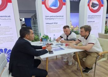 محصولات پتروشیمی جم در روز دوم نمایشگاه قزاقستان مورد استقبال مشتریان قرار گرفت