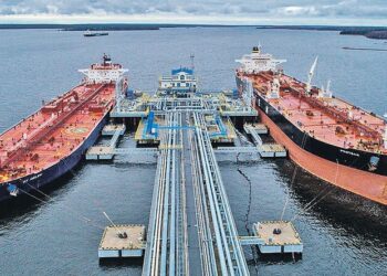 گزارش مستند وال‌استریت ‌ژورنال از بی‌اثر شدن تحریم‌های ایران