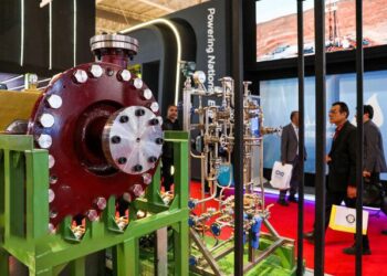 افزایش ۶۰ درصدی عرضه محصولات پتروشیمی در ۱۴۰۳