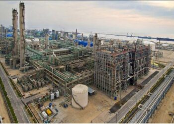 عرضه اعتباری ۸۰ هزار میلیارد تومان در سال ۱۴۰۲ از سوی صنعت پتروشیمی