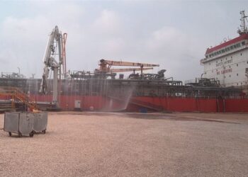 نشت گاز آمونیاک در عملیات بارگیری در عسلویه کنترل شد