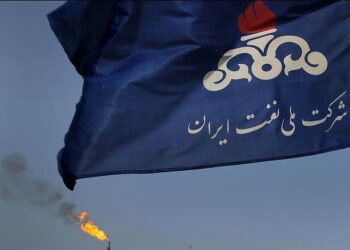 نفت چرخه «کار» و «کارکنان» است نه «پیمانکار» و «رعیت»