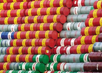 معضل مازاد عرضه نفت