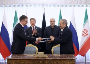 همکاری گازی تهران و مسکو گامی بزرگ به‌سوی تبدیل ایران به قطب گازی منطقه است