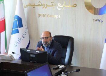 تقویت لوله‌سازان از مهمترین ماموریت‌های شرکت سرمایه‌گذاری صنایع پتروشیمی