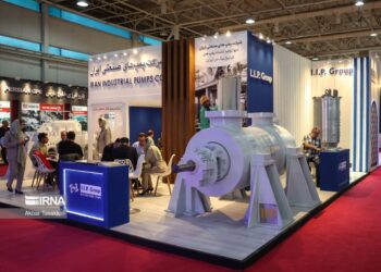 دستاوردهای صنعت پتروشیمی ایران در معرض دید مردم قرار می‌گیرد