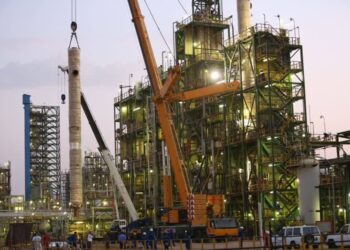 شکست تحریم‌ها در پتروشیمی شازند