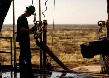 شمار دکل‌های حفاری آمریکا بار دیگر افزایش یافت