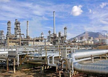 شازند با استاندارد یورو ۵ نفت‌گاز تولید میکند