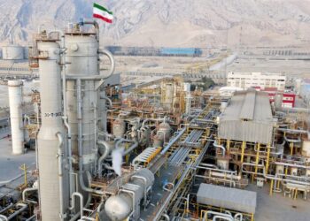 تبعات دستور خطرناک شرکت ملی صنایع پتروشیمی در توقف تولید پتروشیمی هنگام