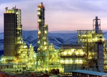 درآمد‌ پتروشیمی خراسان