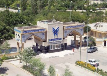 عقد تفاهم‌نامه دانشگاه آزاد اسلامی قوچان با دو مجتمع پتروشیمی