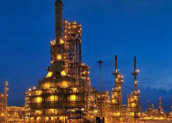 ظرفیت پتروشیمی کشور۹۶میلیون تن است صادرات پتروشیمی بندرامام رکورد زد