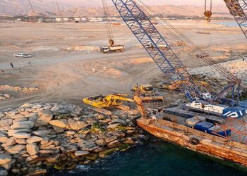 فاز دوم و سوم پاد جم و پلیمر کنگان در اولویت تکمیل