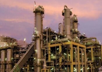 پتروشیمی پارس با تمرکز کامل مسیر صعود را طی می‌کند