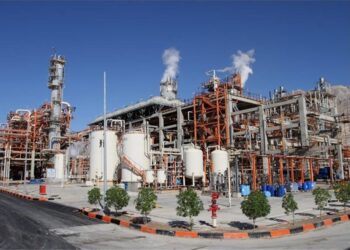 ۶ طرح پتروشیمی در سال جاری راه اندازی میشوند!