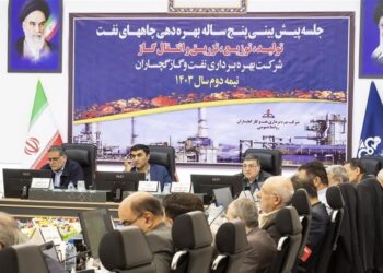 ضرورت اجرای برنامه‌های توسعه‌ای در میدان‌های نفت و گاز گچساران