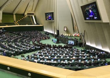 وزیر نفت به به بهارستان می‌رود