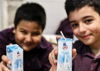 شیر در مدارس