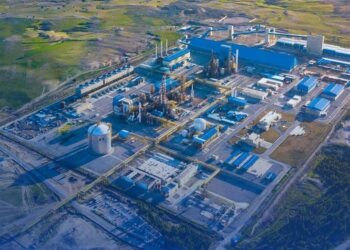 یاد مهندس بیگی و مردان پتروشیمی که در گرماگرم پروژه‌ها جان می‌دهند