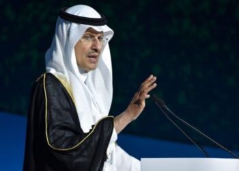  وزیر نفت عربستان درپی درخواست ترامپ با اعضای اوپک مذاکر کرد