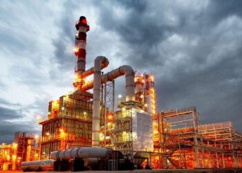 هم‌اکنون ۸۵ درصد صنعت پتروشیمی در هلدینگ‌ها متمرکز است که اغلب زیرمجموعه صندوق‌های بازنشستگی کشور هستند