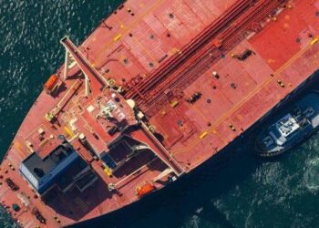 ابرنفتکش‌ها