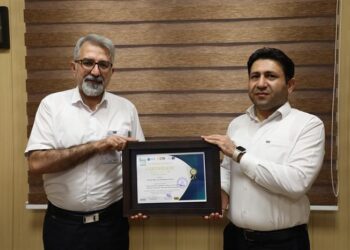 شرکت پتروشیمی پارس رتبه اول مقاله برتر در کنفرانس دوسالانه نفت، گاز و پتروشیمی را کسب کرد