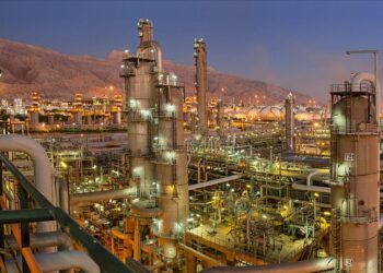 دریافت نشان برنزین C۱ در استاندارد ۳۴۰۰۰ مدیریت منابع انسانی توسط پتروشیمی جم‌پیلن