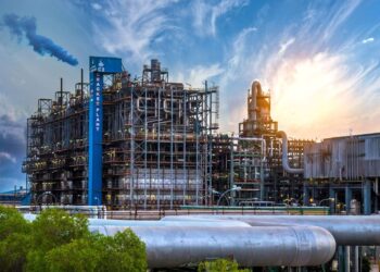 آریاساسول رکورد مبلغ فروش تجمعی 10 ماهه را شکست