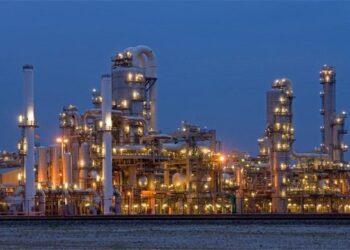 پتروشیمی سود کدام پتروشیمی‌ها در سال ۱۴۰۳ کاهش یافته است؟