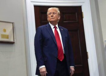 ترامپ تعرفه‌های نفتی را برای کانادا و مکزیک کاهش خواهد داد