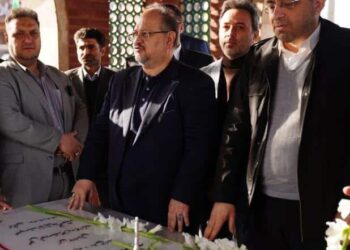 محمد شریعتمداری به هاب پتروشیمی ایران سفر کرد