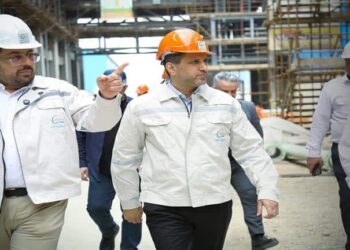 تأخیر در بهره‌برداری از پتروشیمی صدف خلیج‌فارس زیان‌های جبران‌ناپذیری دارد