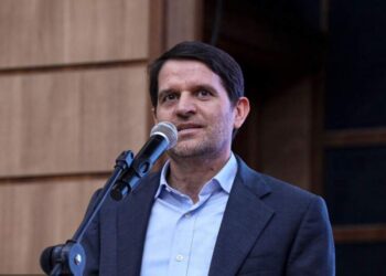 خاموشی ۱۴ مشعل در شرق کارون تاپایان سال