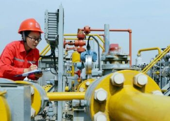 چین تولید محصولات پتروشیمی خود را افزایش می‌دهد