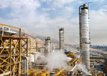 آغاز تولید تجاری متانول در پتروشیمی آپادانا خلیج فارس