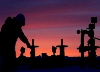 توسعه صنعت نفت