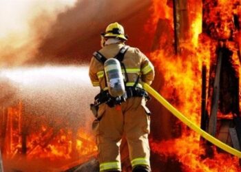 آتش سوزی در پتروشیمی خارک منجر به فوت یک نفر شد