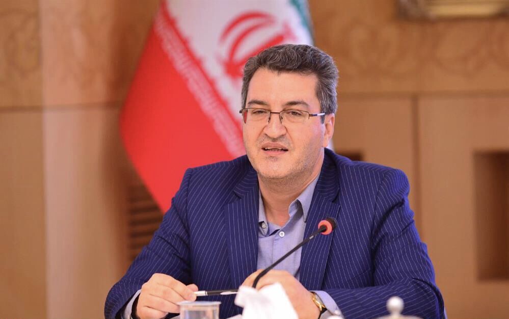 داود عمادی مدیر اچ‌اس‌ئی شرکت ملی صنایع پتروشیمی
