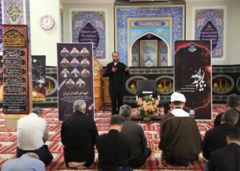 برگزاری مراسم بزرگداشت شهدای مقاومت در پتروشیمی شازند