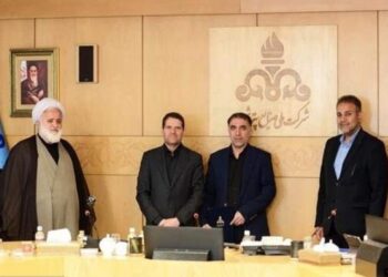 شرکت ملی صنایع پتروشیمی - هوشنگ حاجی زاده